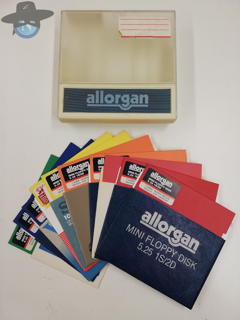 PCs: 10 x div. farbene 5.25 5 1/4" Floppy Disketten in Plastikbox – Defekt aus St. Gallen von zorro_dc