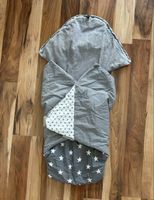 Ullenboom Einschlagdecke für Babyschale in Grau/Weiss