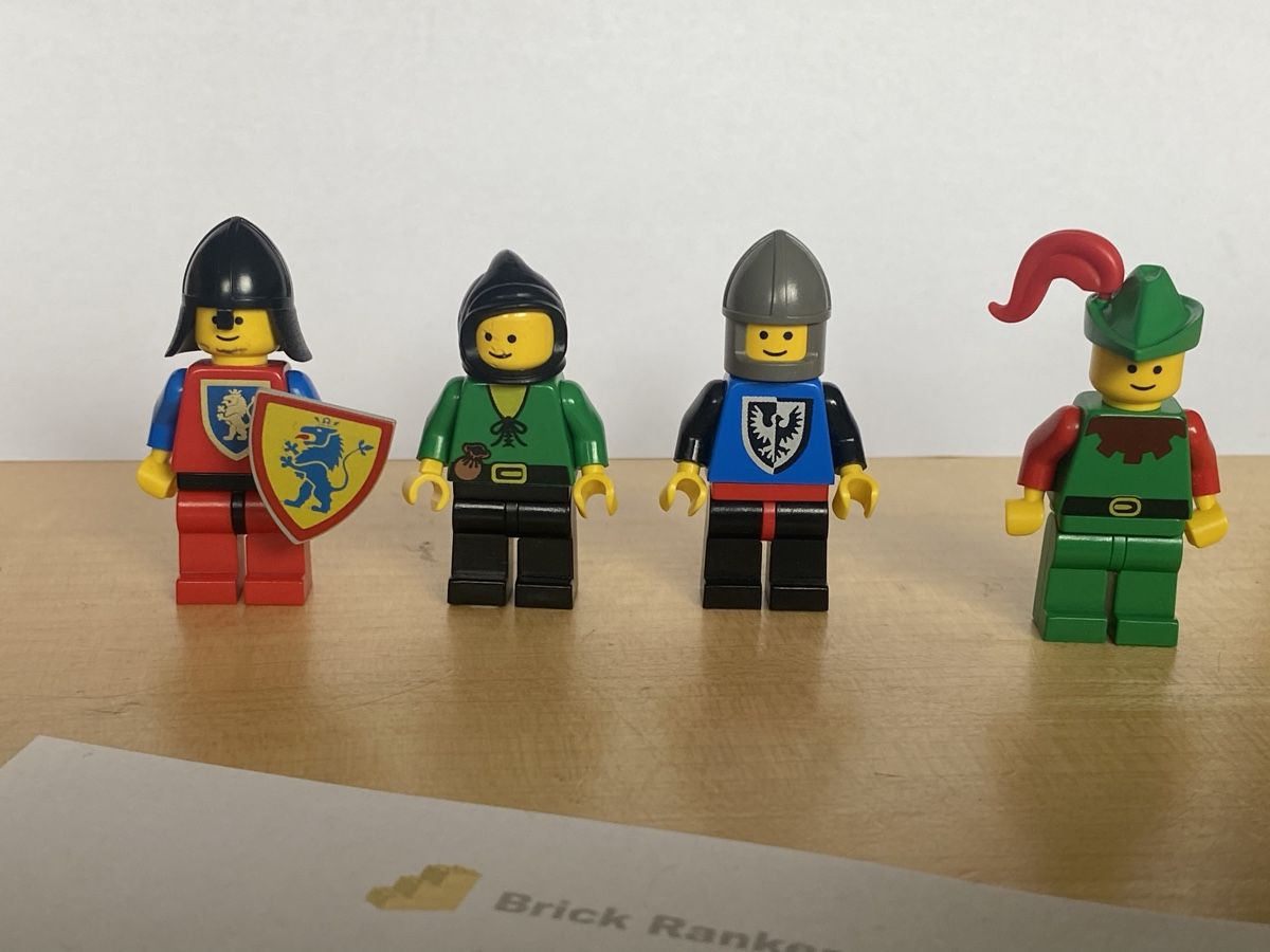 Lego Statuette: Lego Sammlerfiguren 4 Stück – Usato da Mosnang venduto da Goldwasser 1