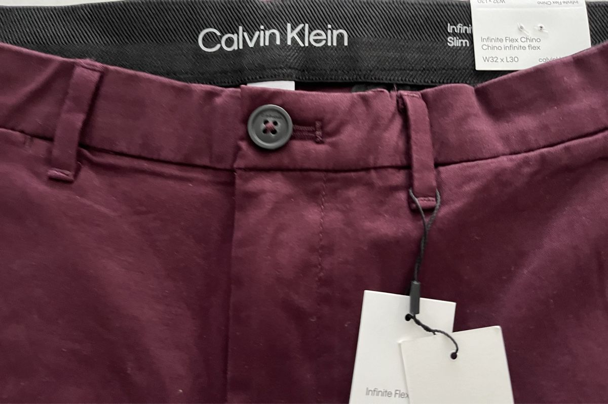 Calvin Klein Pantaloni: Calvin Klein Chino 32/30 – Nuovo e nell'imballaggio originale da Eschenbach LU venduto da arin91 2