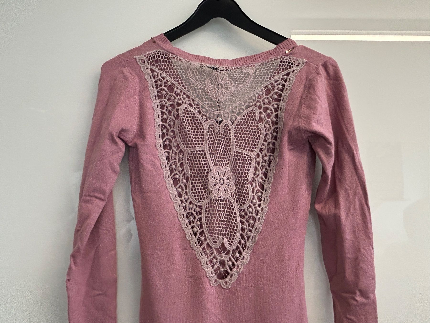 Maglioni & Felpe: Pullover Lang Spitze Strass Figurbetont 1 Size Neu – Nuovo e nell'imballaggio originale da Regensdorf venduto da Spyke55 4