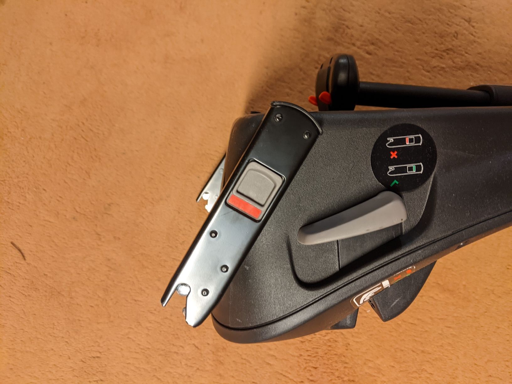Cybex Seggiolini per auto: Base Cybex One, noire, parfait état – Nuovo (secondo la descrizione) da Vessy venduto da Avicci 4