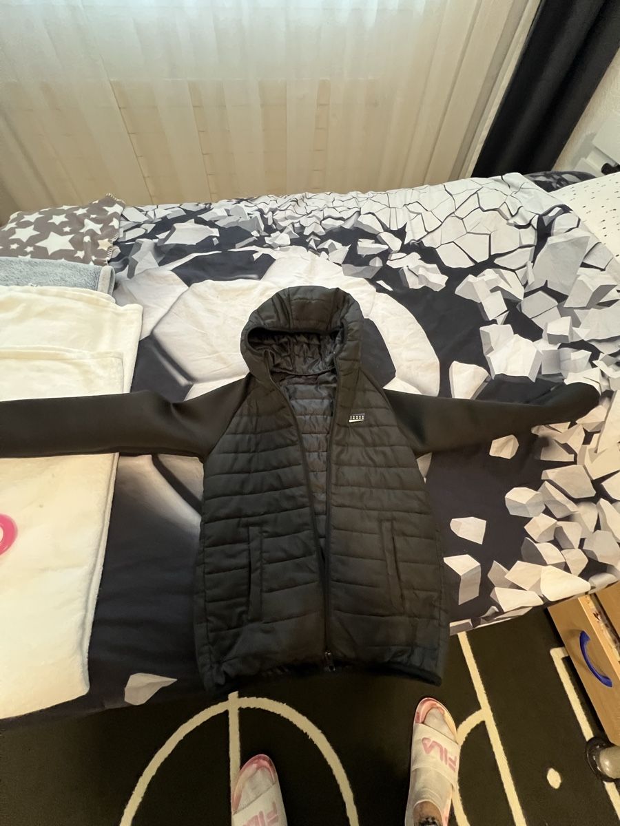 Giacche & Cappotti: Jack & Jones Übergangsjacke, Schwarz, Grösse 152 – Usato da Steinmaur venduto da Elisa21 2