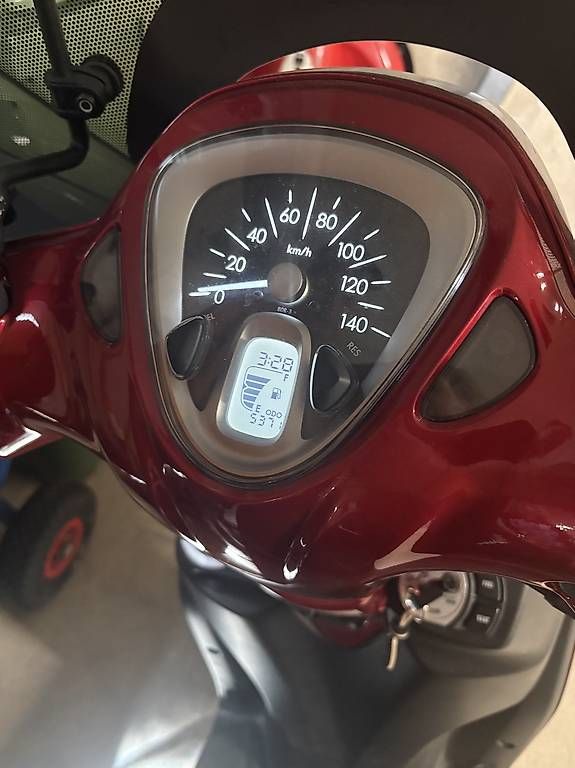 Scooter: Roller zu verkaufen – Usato da Uttigen venduto da kunad79 4