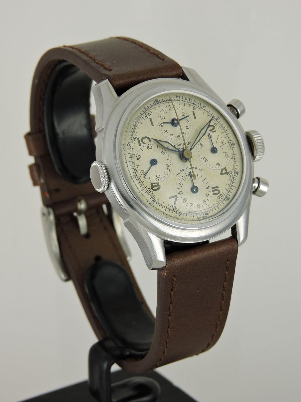 Universal Genève Orologi: 1945 Universal Genève Aero-Compax 22290 - Serviced – Usato da Bern venduto da Vintage-Oyster 2