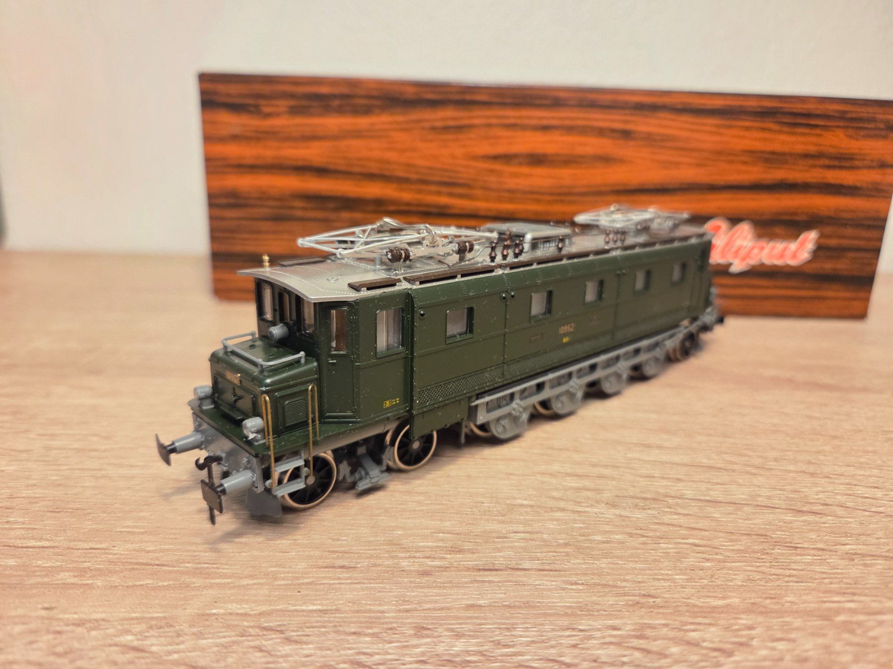 Liliput Modellini di ferrovie: Liliput 4750 E-Lok Ae 4/7 SBB H0 – Usato da St-Aubin-Sauges venduto da Lo_Go 2