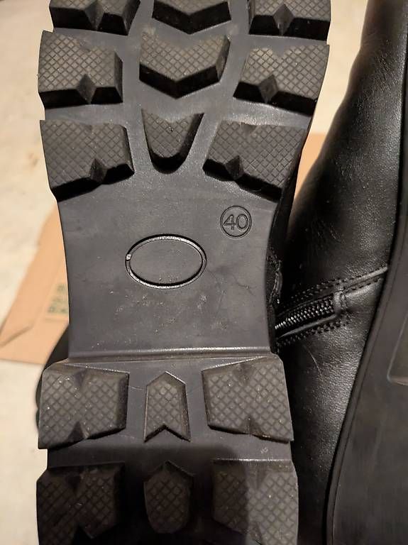 Scarpe da donna: Stiefel – Nuovo e nell'imballaggio originale da Utzenstorf venduto da dil_7bt7 1
