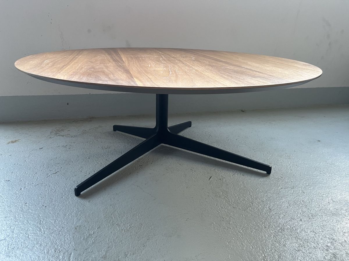 Tische: Design Salontisch, ähnlich wie der Meda Tisch von Flexform – Gebraucht aus Wabern von Skate 1