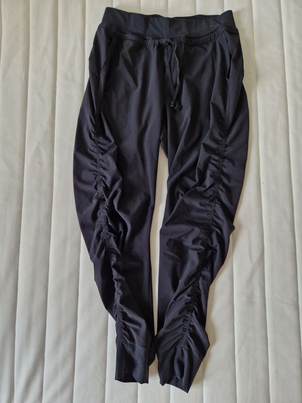 Gap Pantaloni: Athleta Attitude Pants US2 – Nuovo (secondo la descrizione) da Adliswil venduto da fashionholic