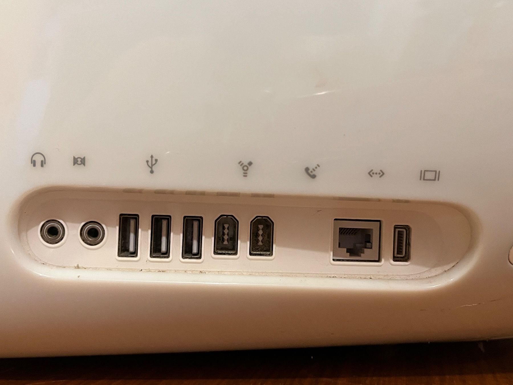 Apple PCs: eMac  Power Mac 4 mit PPC CPU 700 MHz – Gebraucht aus Brugg AG von Pedro4 5