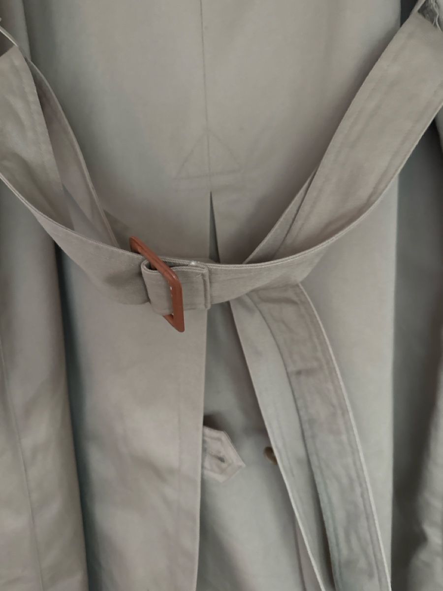 Cappotti: Evan-Picone Trench Coat. Beige, Size Medium – Usato da Binningen venduto da can_s2yh 4