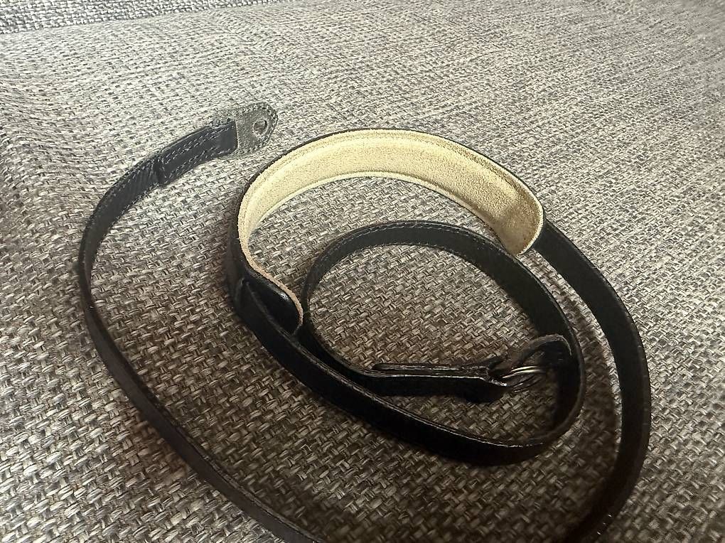 Altri Accessori: Artisan Kamera-Nackengurt Leder – Usato da Zürich venduto da Kaya08 1