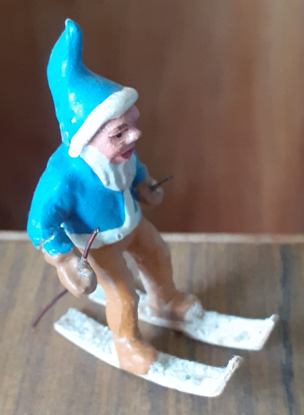 Tutte le decorazioni: Figur Zwerg auf Skiern – Usato da Mörschwil venduto da antiksalon 3