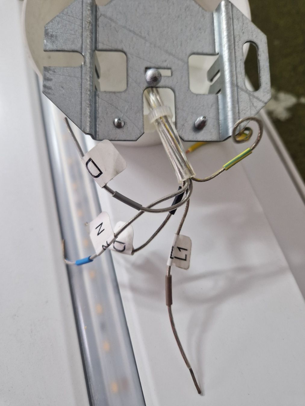 Zumtobel Lampadari & plafoniere: Luminaire suspendu à LED – Usato da La Chaux-de-Fonds venduto da danyy7777 6