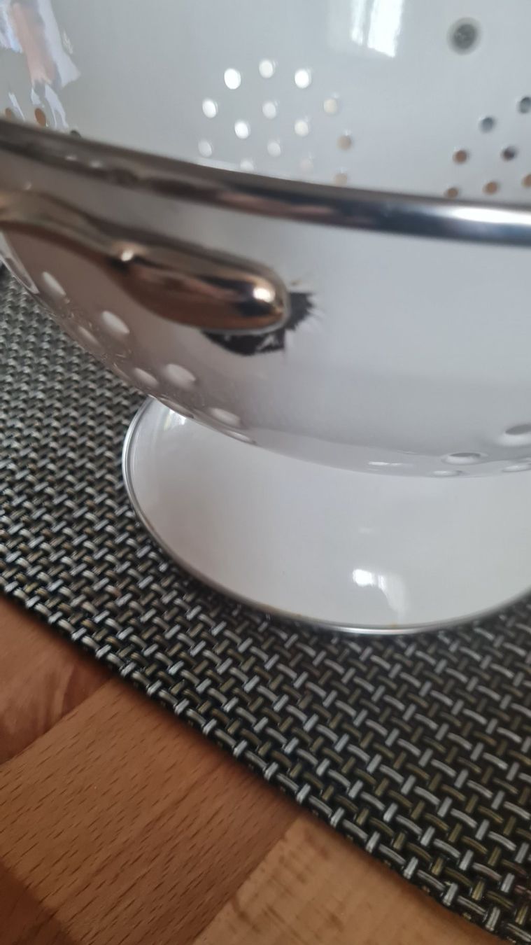 Appareils de cuisine: Email -Löcherbecken – D'occasion à Münsingen par Cuci31 3