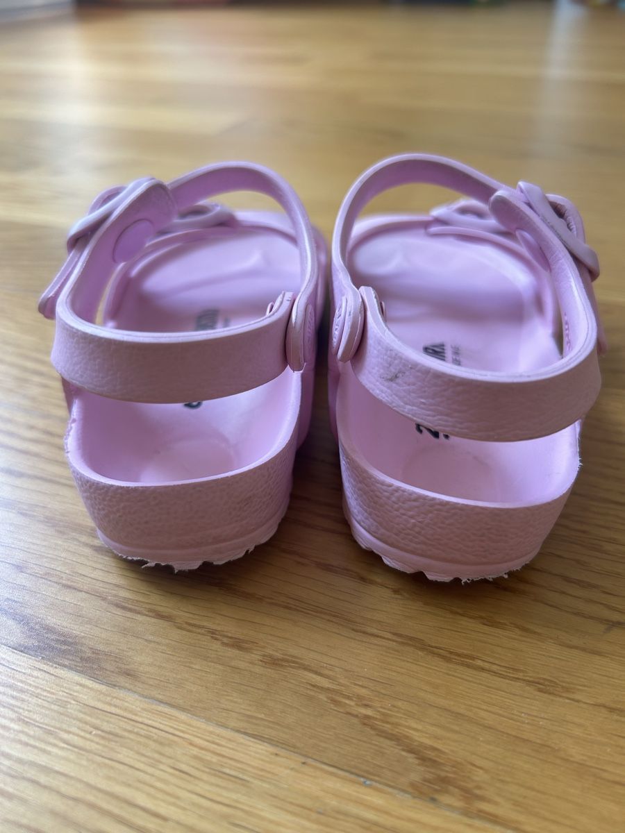 Birkenstock Scarpe per ragazze: Birkenstock sandals pink size 26 – Usato da Zug venduto da Thebubs 4