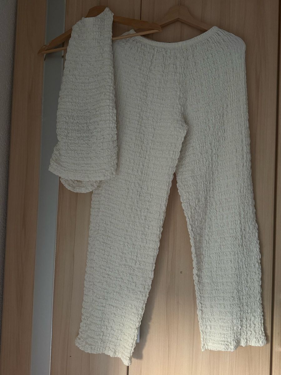 Zara Lotti di vestiti: Ensemble haut et pantalon texturé blanc taille M – Nuovo (secondo la descrizione) da Biel/Bienne venduto da ant_h25x