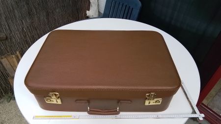 Koffer braun Ledebezogen vintage sehr guter Zustand