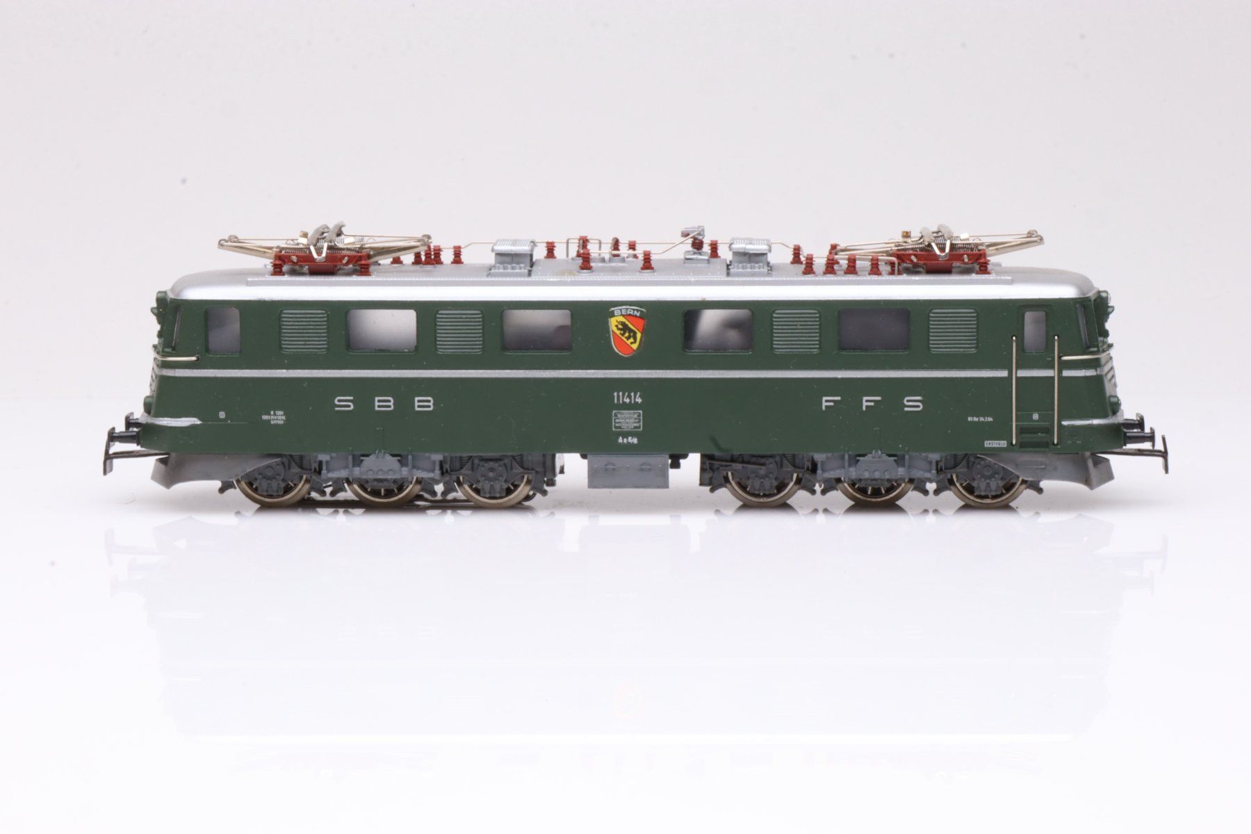 Märklin Modellini di ferrovie: Märklin SBB Ae 6/6 AC, H0 – Usato da Ried (Muotathal) venduto da Modellbahn.swiss 1