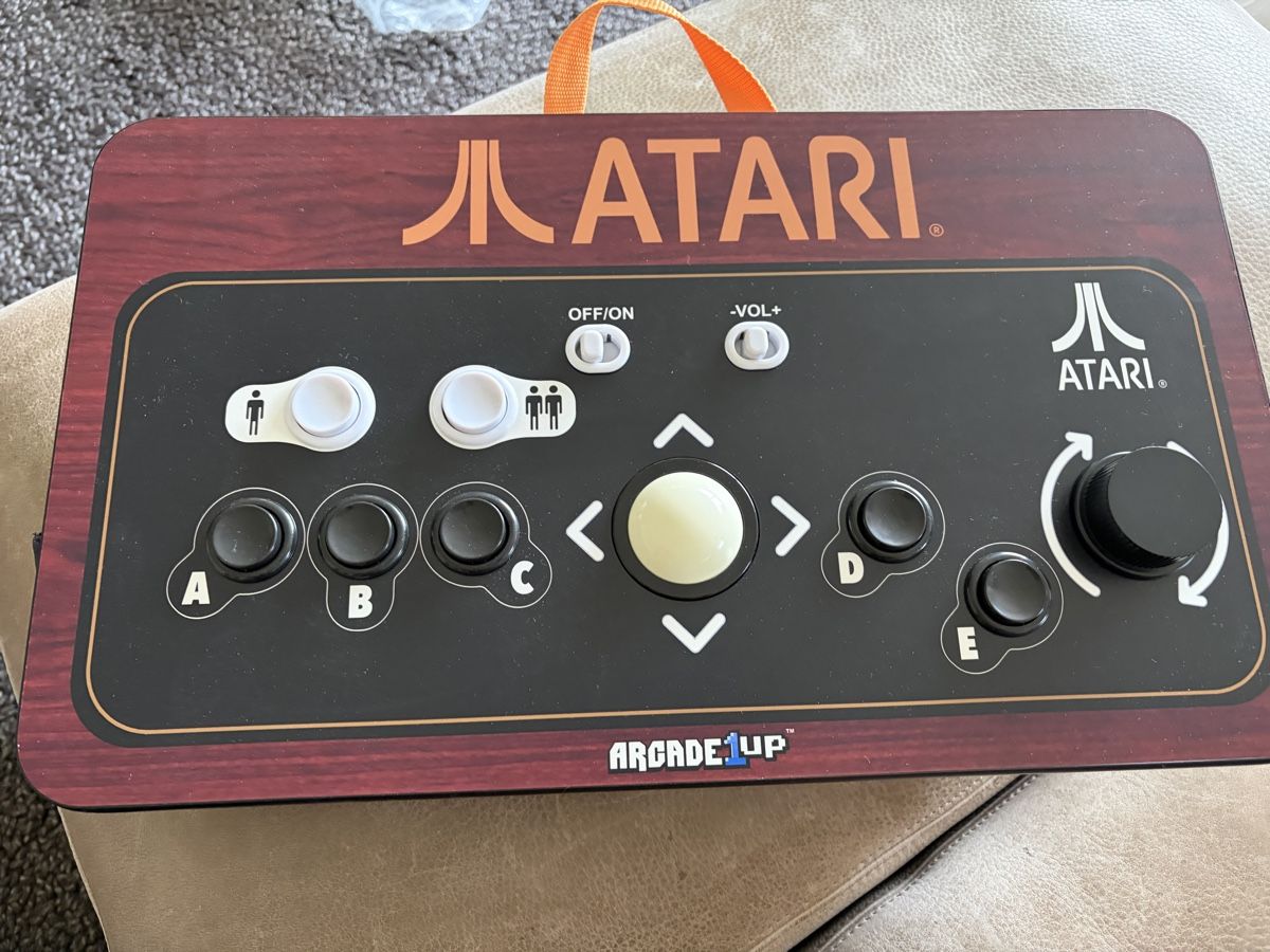 Spielautomaten: Couchcade Arcade1Up – Neu (gemäss Beschreibung) aus Münchenstein von ArleneLM