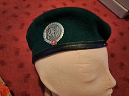 Barett Grün Gr. 56 / 57,  " Neuwertig. auch andere Grössen