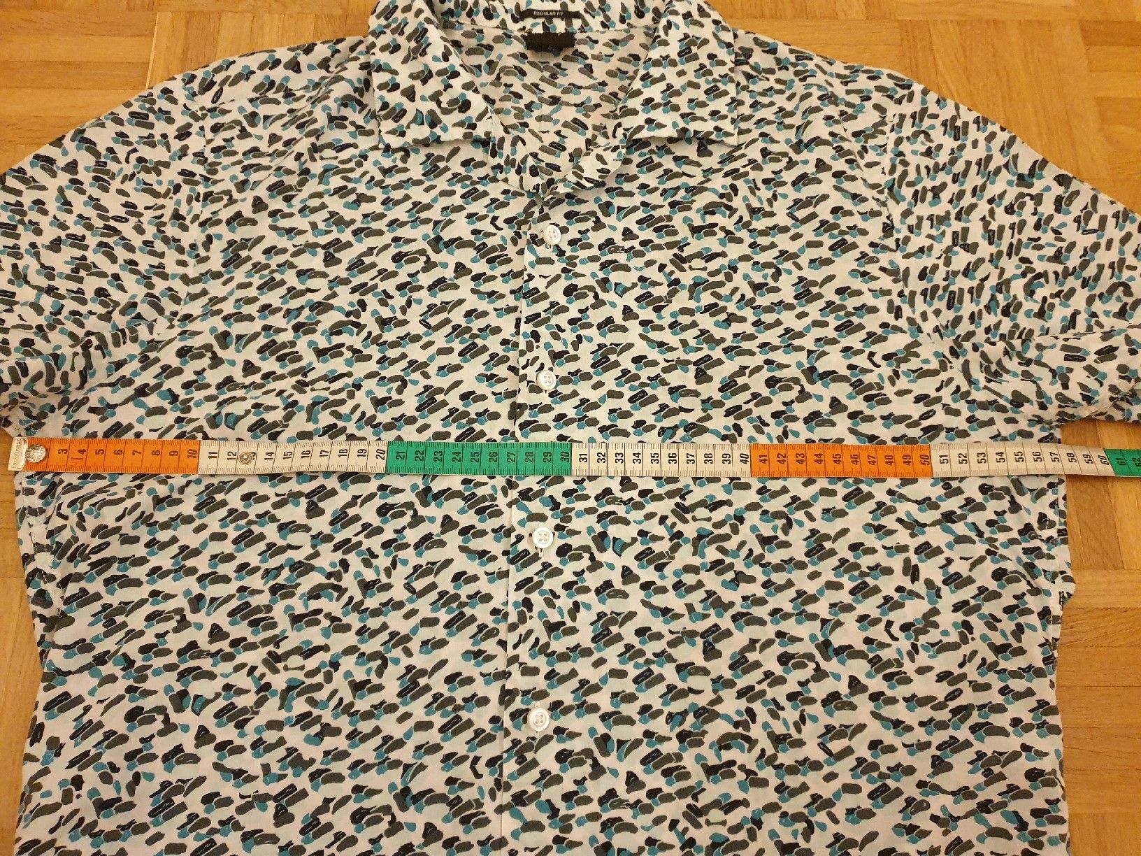 Hugo Boss Chemises: Chemise, M, blanc vert, regular fit, coton, viscose – D'occasion à Neuchâtel par Verenas12 8