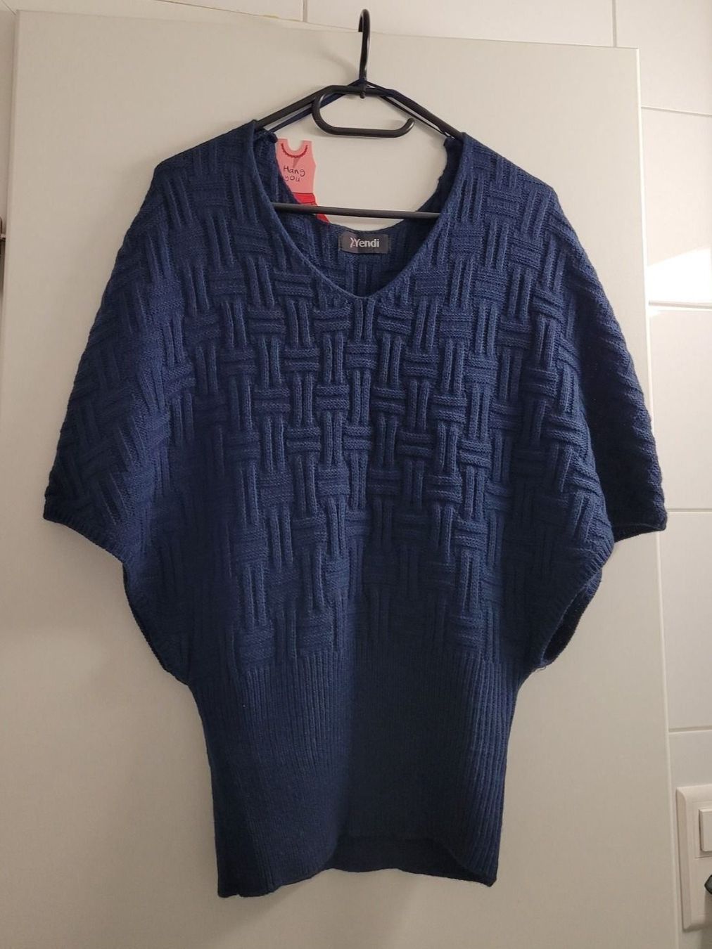 Pulls & Sweat-shirts: Pull – Neuf (Voir description) à Biel/Bienne par Leila32