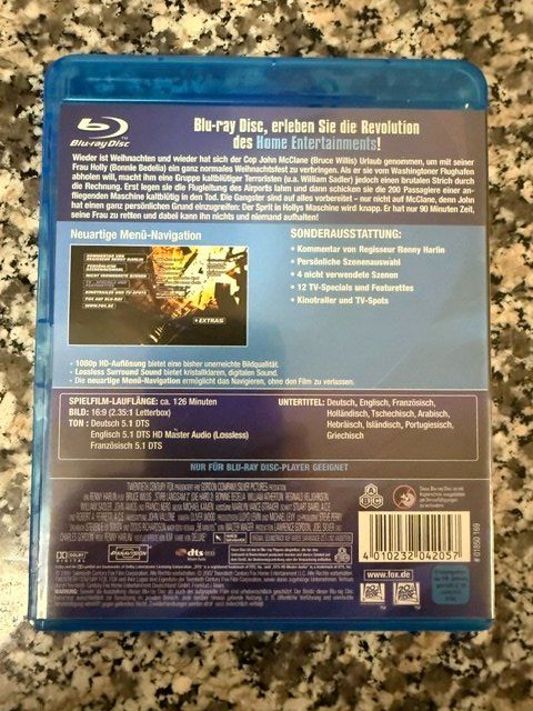 Tutti i DVDs: STIRB LANGSAM 2 - BLU RAY **** BRUCE WILLIS = KULT ! – Nuovo (secondo la descrizione) da Wollerau venduto da NERO7000 1
