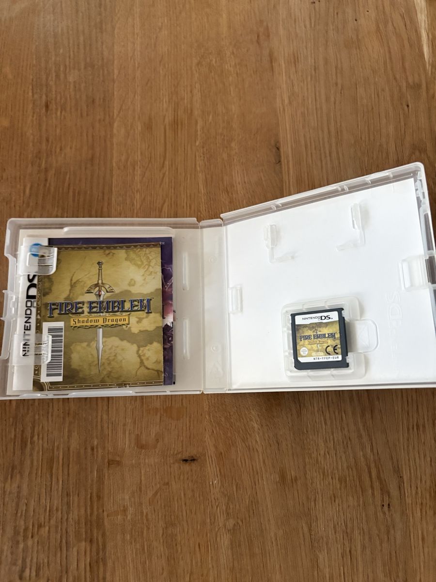 Nintendo Giochi: Fire Emblem Shadow Dragon DS PAL komplett CIB – Usato da Aarau venduto da ruedinho 2