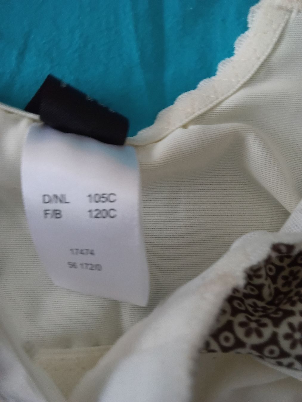 Altra biancheria intima: Soutien-gorge champagne – Usato da Yverdon venduto da Nany6 1
