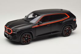 1:18 BMW XM Minichamps