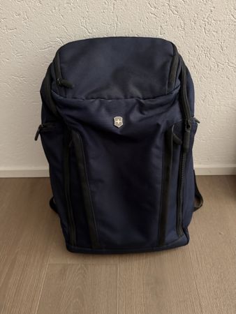 Victorinox backpack laptop bag very good condition