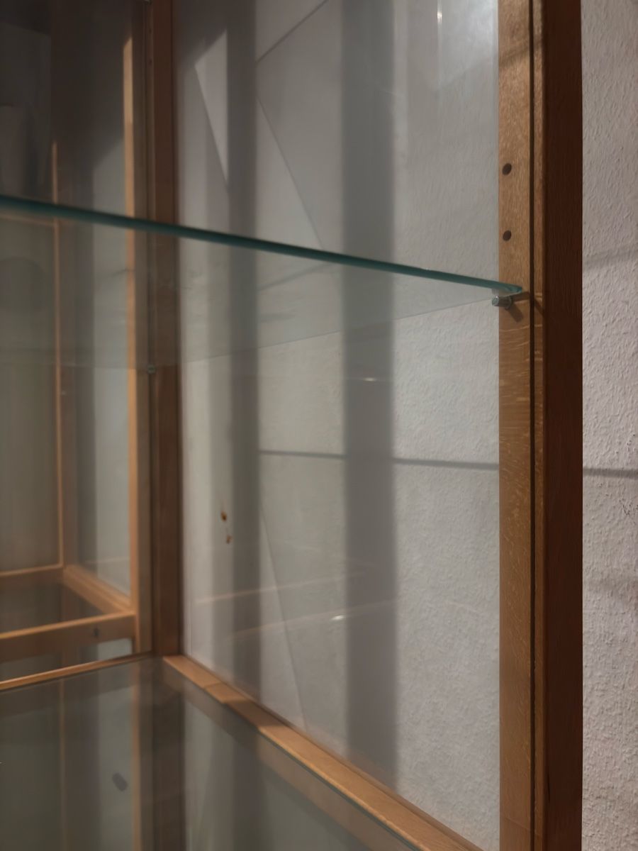 Vitrines: Vitrineschrank Holz Glas gebraucht – Neuf (Voir description) à Zürich par lun_cdx7 8