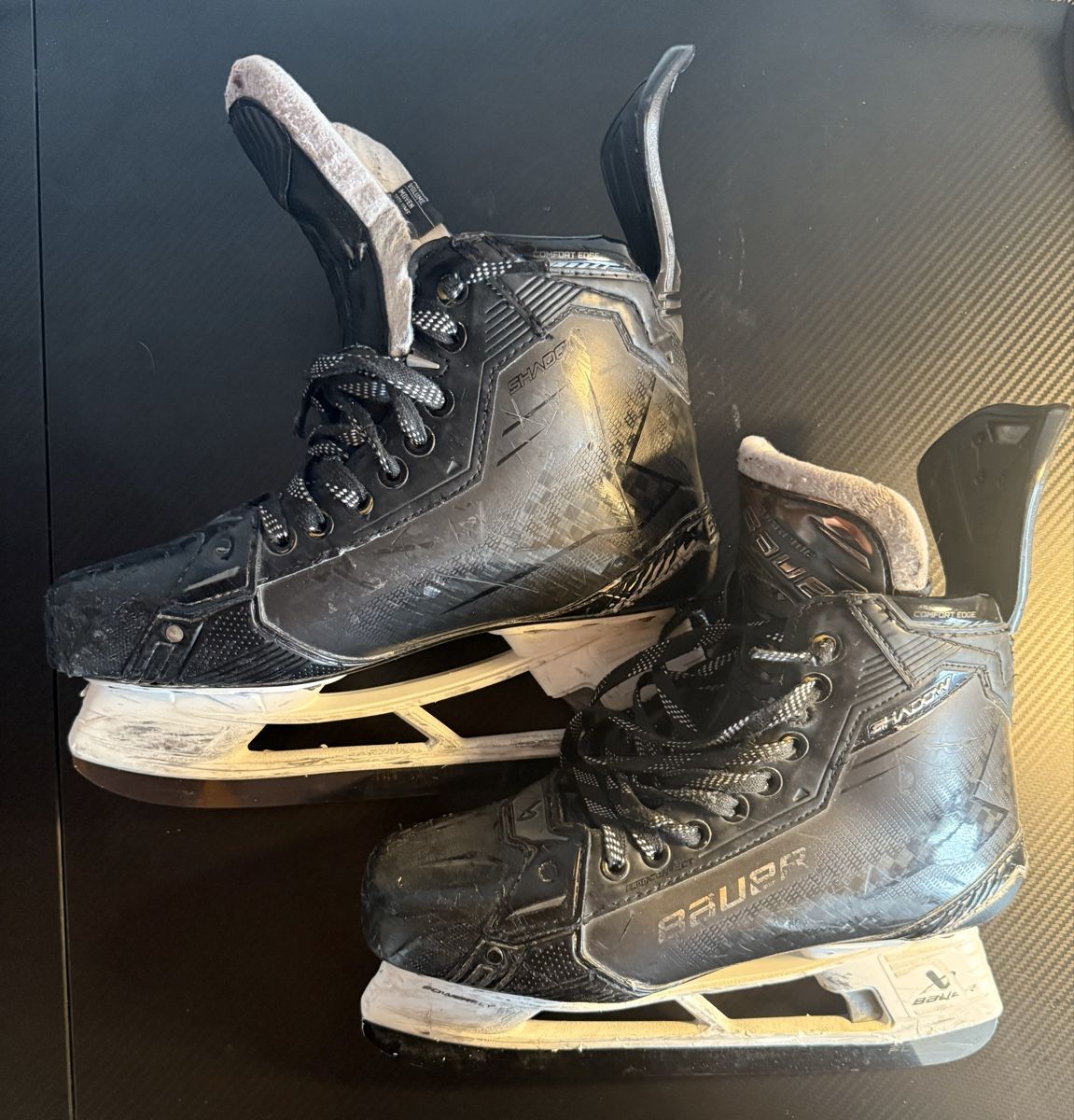 Bauer Pattini da ghiaccio: Bauer Shadow Schlittschuh Gr. 9.5 – Usato da Herisau venduto da Mattia2x