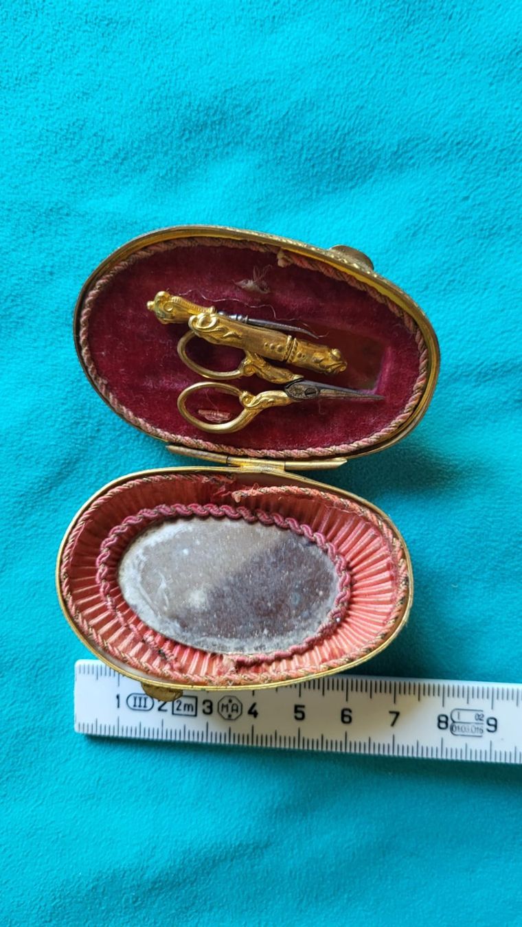 Autres pour bricolage & couture: Antikes Nähetui / Nähnecessaire aus Perlmutt – D'occasion à Splügen par man_9l5w 1