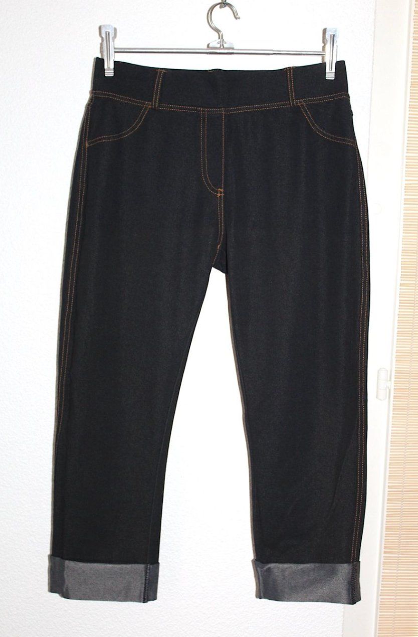 Pantaloni: Neuwertige Hose, 3/4 Länge, Gr. 36/38. – Usato da Locarno venduto da madame-tus-sauds