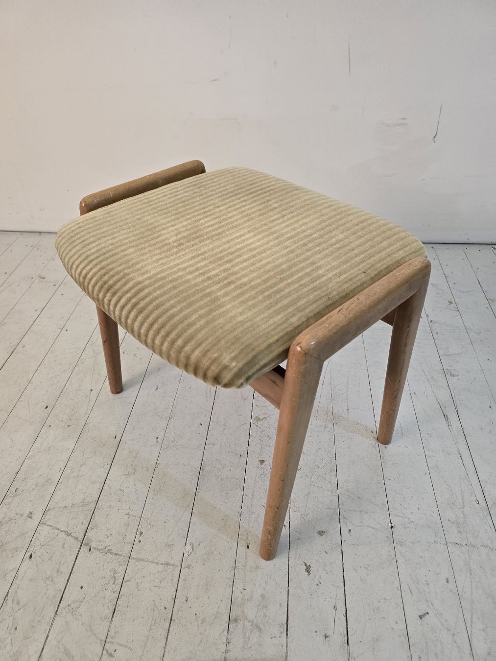 Hocker: Gio Ponti Cassina Hocker-Ottoman – Gebraucht aus Untersiggenthal von babette0815 5