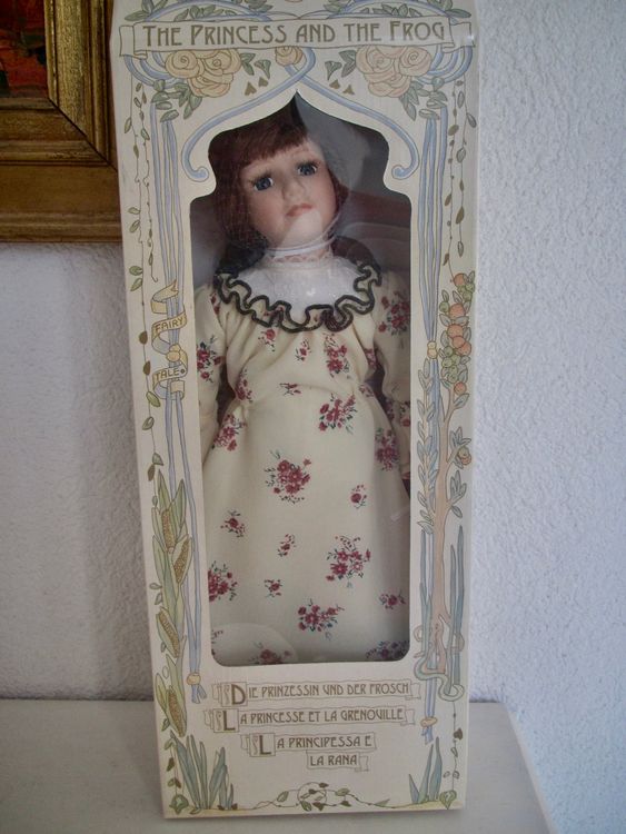 poupée de porcelaine first lady claudia neuve en boite