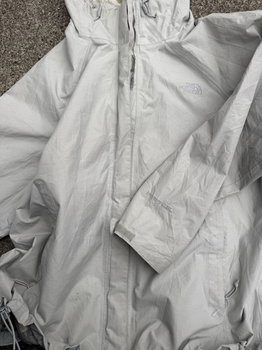 North Face Jacken: The North Face Gorpcore HyVent Jacket Light Grey XL – Gebraucht aus Effretikon von syrrrrre 9