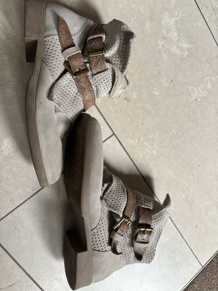 Chaussures femmes: Stiefeletten MJUS Grösse 38 – D'occasion à Safnern par villi007 1