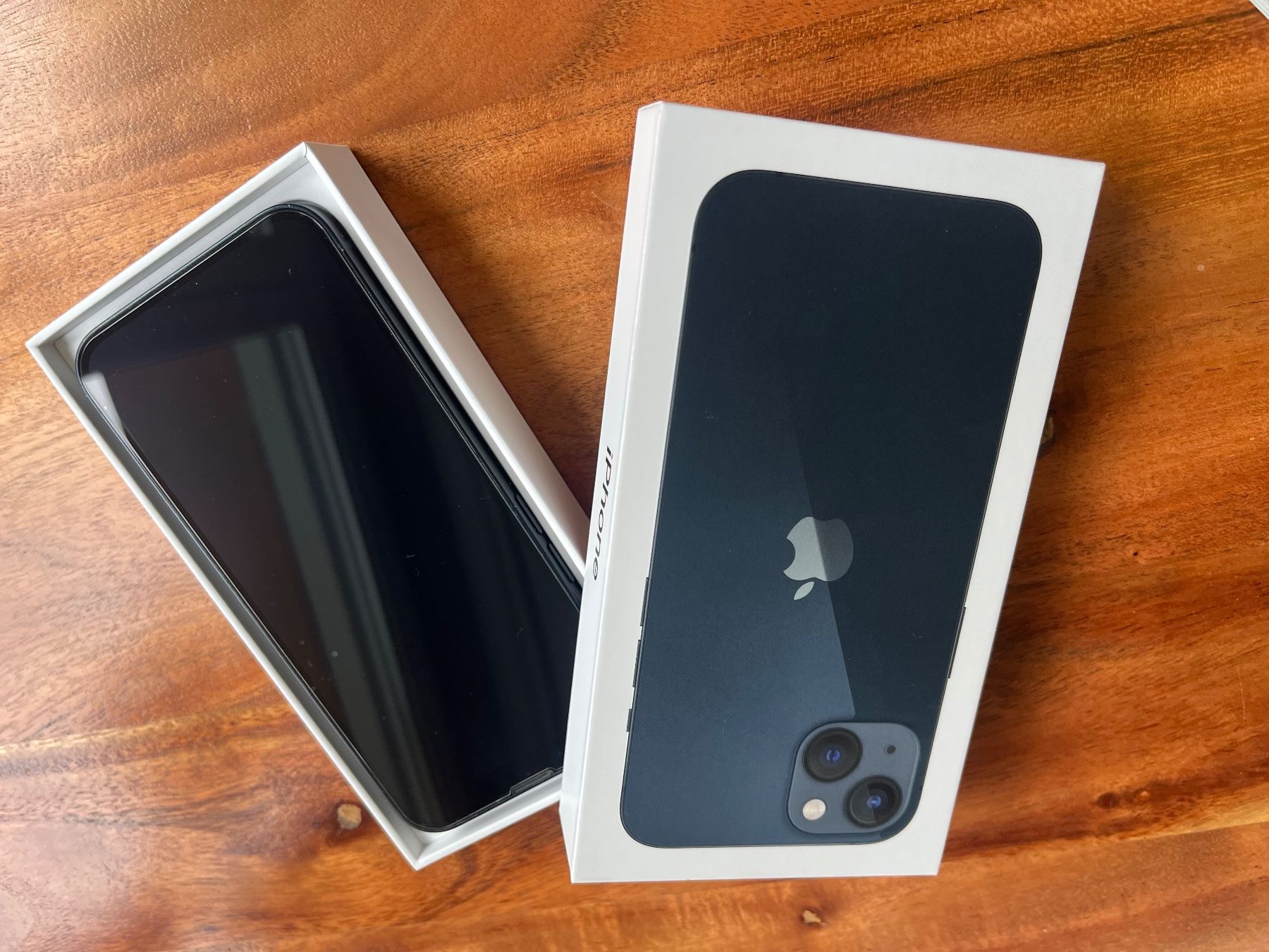 Apple Telefoni cellulari / Smartphones: Iphone 13, 128 GB, schwarz – Usato da Niederlenz venduto da julie2017