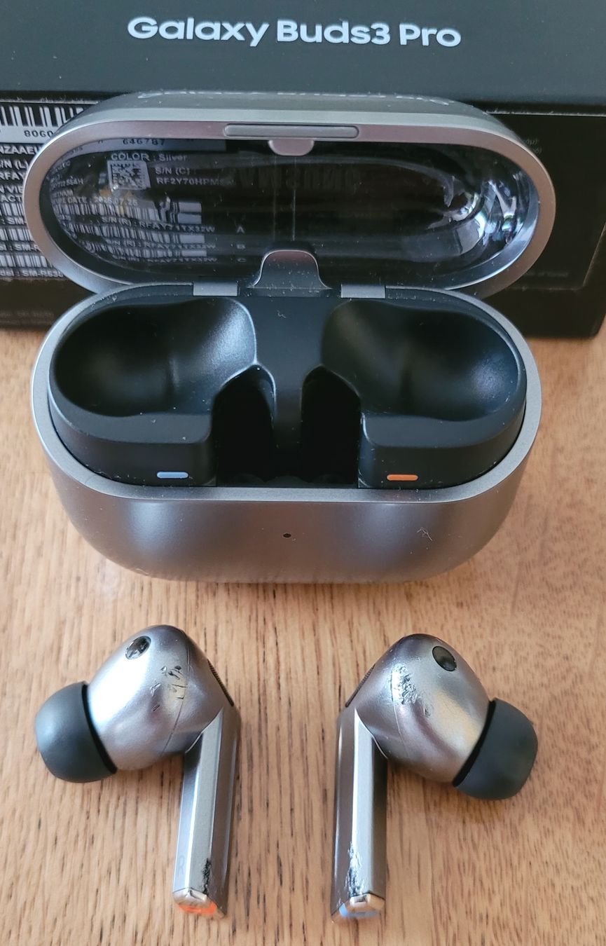 Samsung Casques audio: Samsung Galaxy Buds3 Pro Silber – D'occasion à Winterthur par AwSam 5
