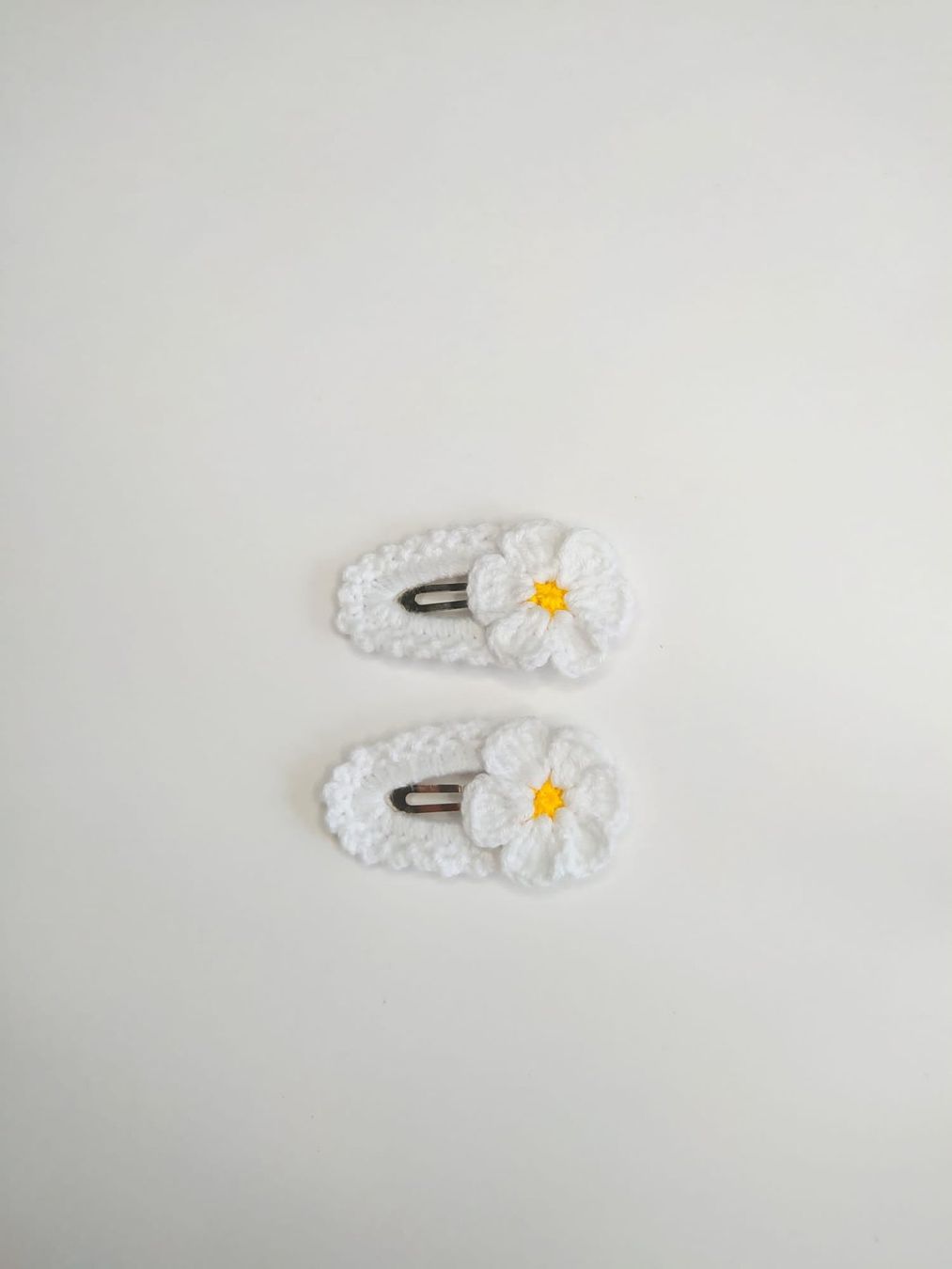 Haarschmuck: Gehäkelte Haarspangen – Neu (gemäss Beschreibung) aus Kaltbrunn von gurlukhandmade