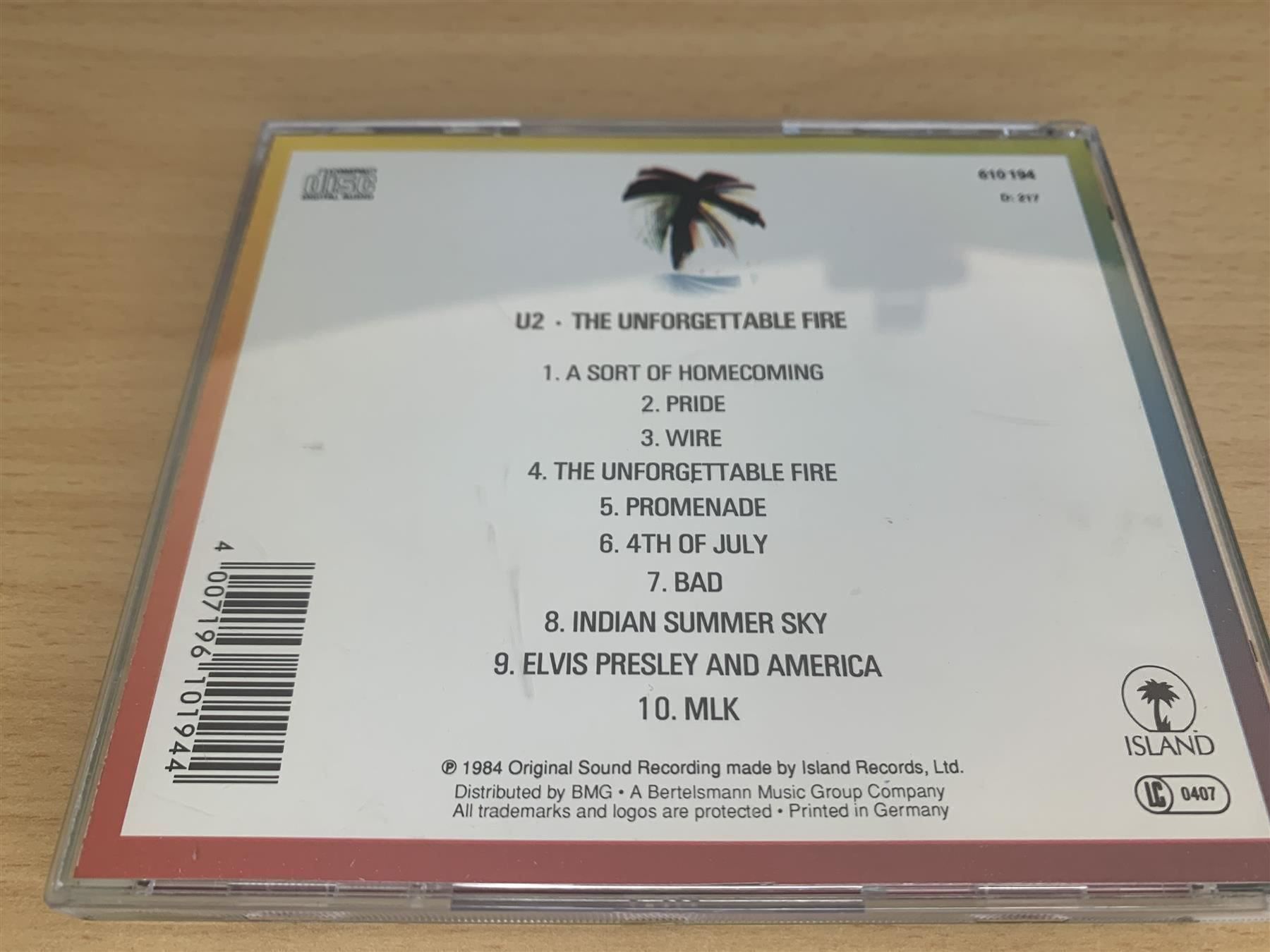 CD: U2 – The Unforgettable Fire – Usato da Rikon im Tösstal venduto da Alpenmutz 1