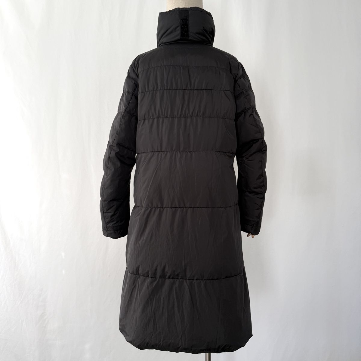 Rundholz Cappotti: RUNDHOLZ Down Coat – Nuovo (secondo la descrizione) da Emmen venduto da Avviivva_Com2023 4