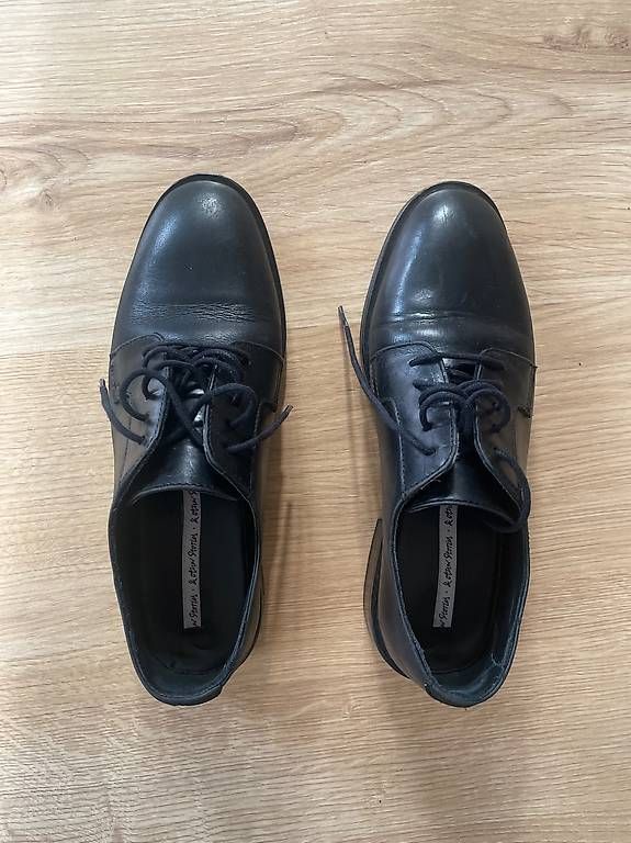 Damenschuhe: Elegante Leder-Schnürschuhe / Halbschuhe, 36 – Gebraucht aus Zürich von jasminahelena 1