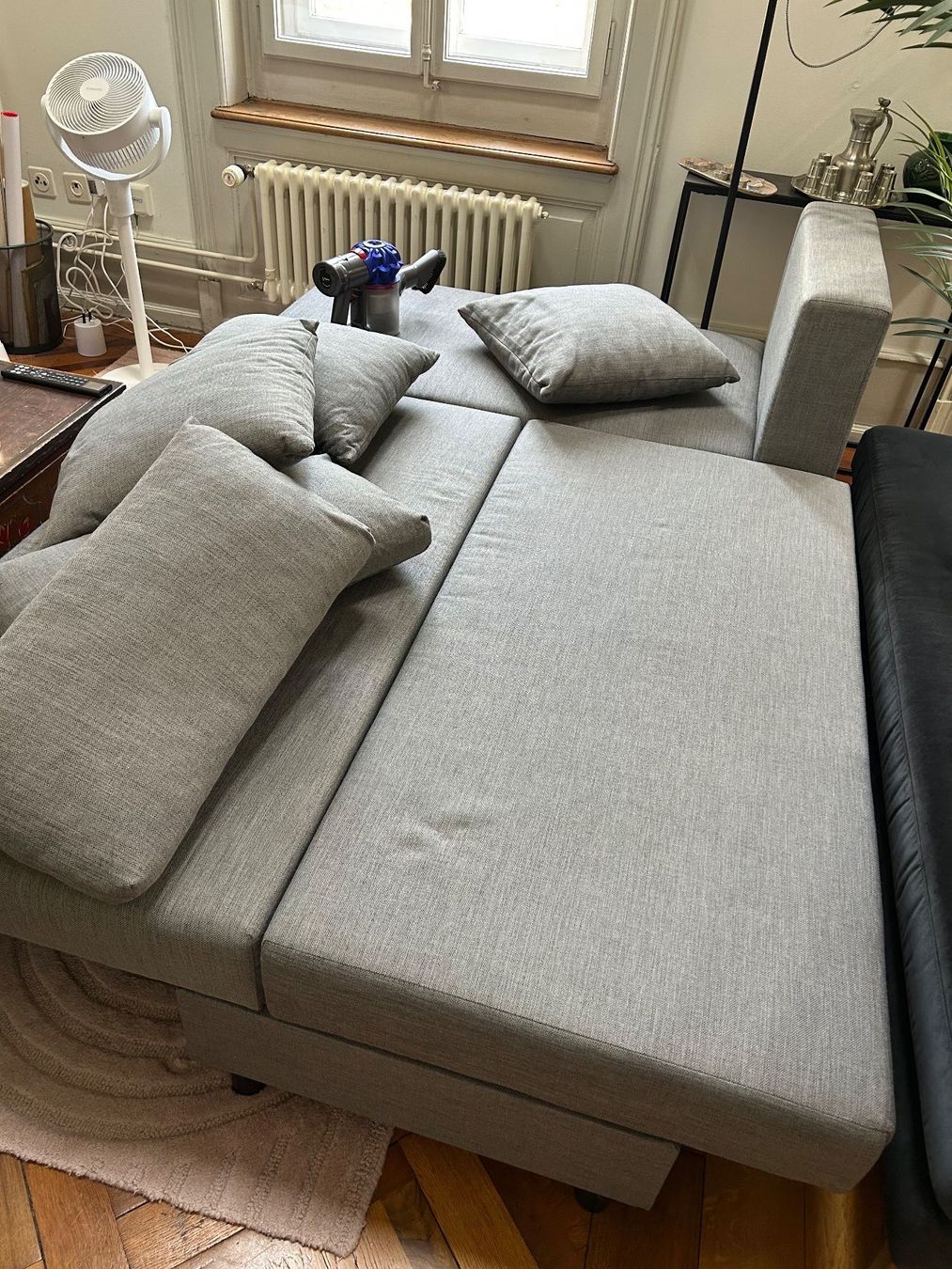 Ikea Divani: Ikea Angsta 3 seater grey fabric sofa bed – Usato da Bern venduto da Cartapus 1