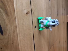 Spielzeug Figur Elefant grün weiss guter Zustand