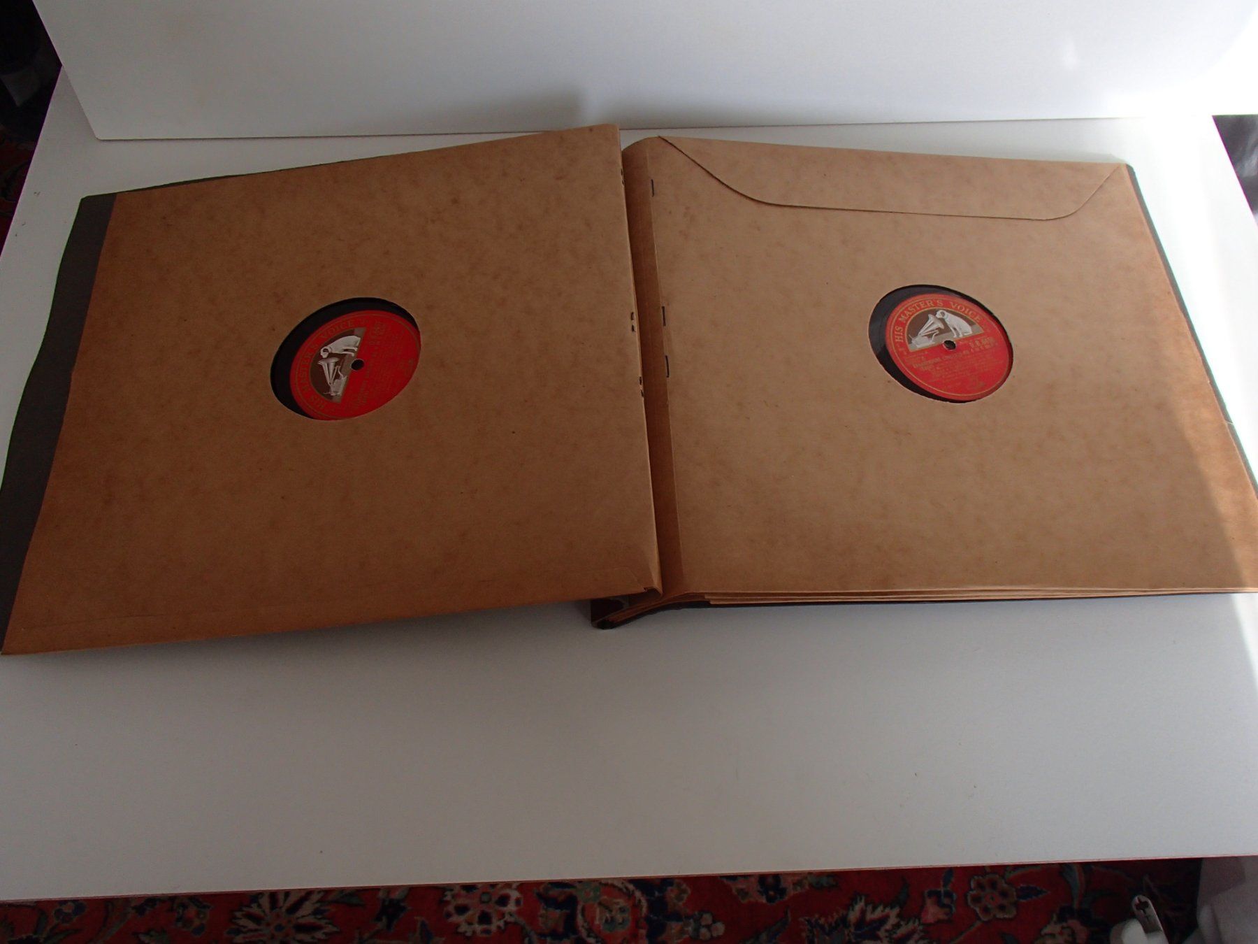 Vinyles: Album mit 4 Schellack Schallplatten – D'occasion à Schöfflisdorf par pullux 1