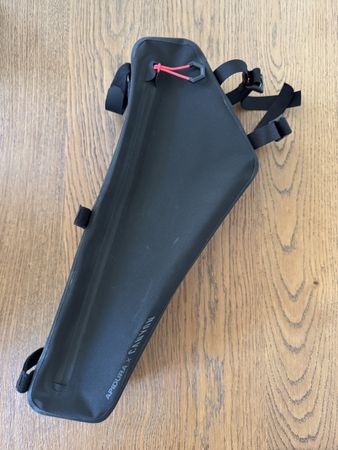Apidura x Canyon Frame Pack 4.5L black